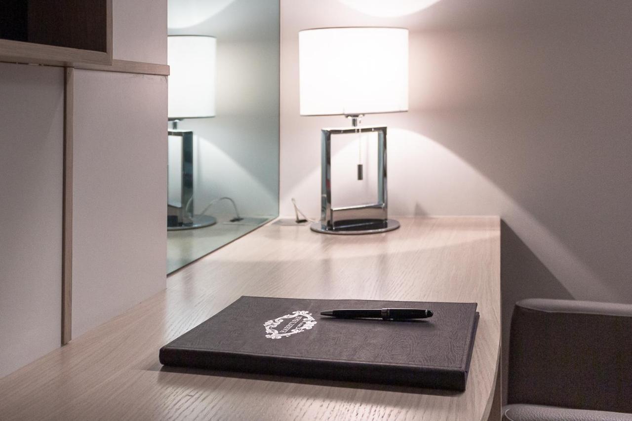 Harry'S Bar Trevi Luxury Apartments - Modelli Рим Екстер'єр фото